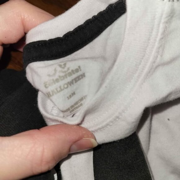 Halloween Outfit Sets - Picture 2 of 3